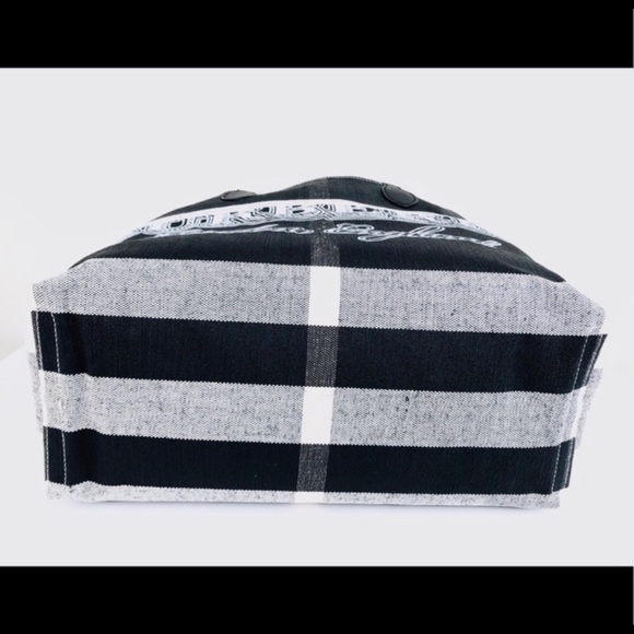 Burberry Tote - Picture 6 of 10